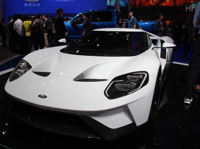 花椒引领直播新潮流 国内首次VR直播直击车展