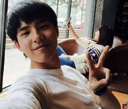 谭松韵刘昊然恋情再次被踢爆!相差七岁的年龄看起来竟毫无违和感!