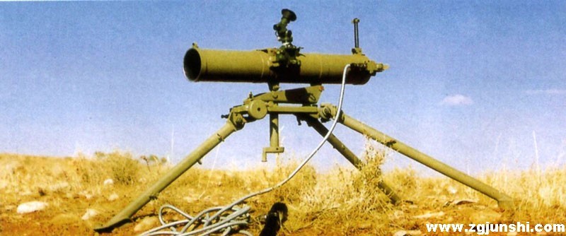 85式130毫米单管火箭炮